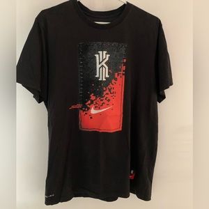 Men’s Nike Tee shirt black large Kyrie Irving